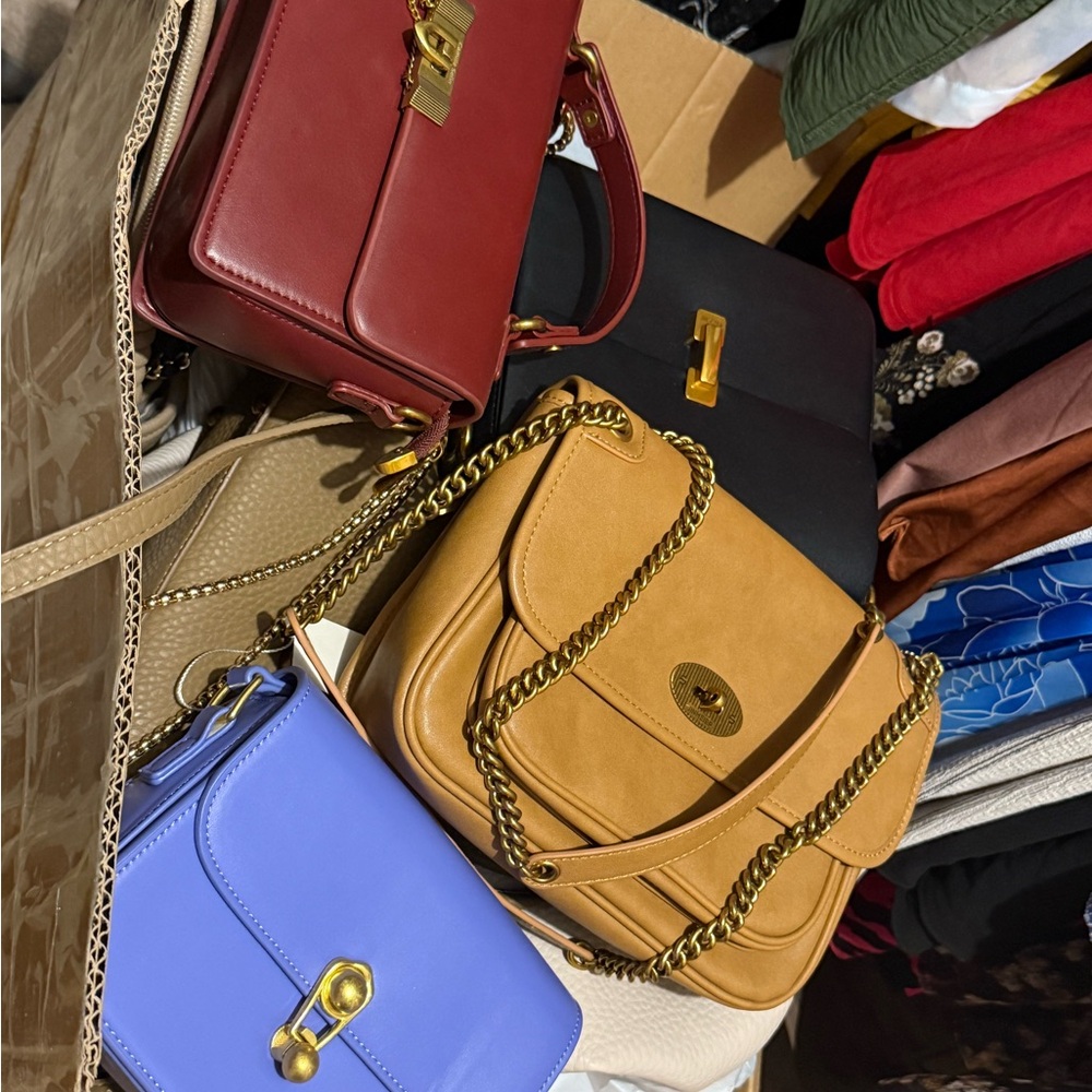 Chain Strap Shoulder Bags